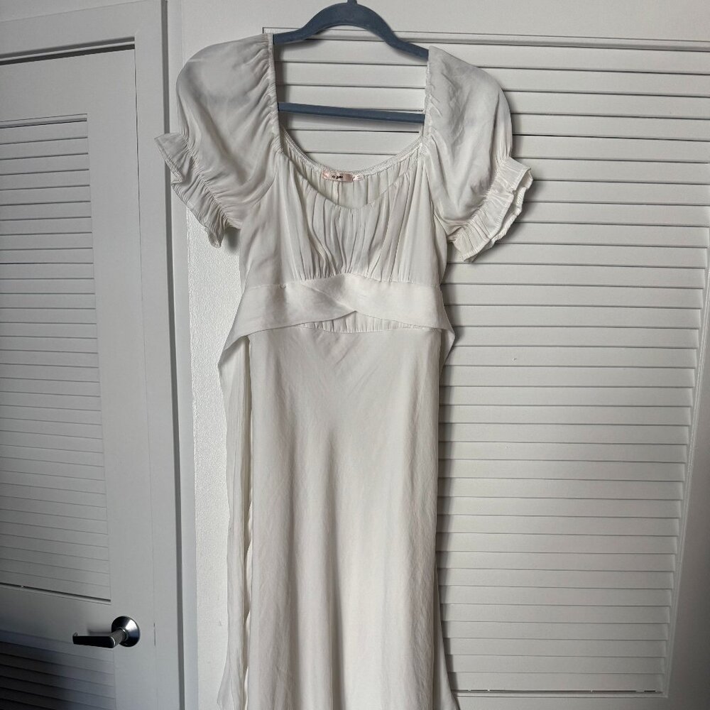 Francescas puff sleeve white dress